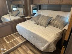 2022 Thor Motor Coach Palazzo 37.4, $ 174,900