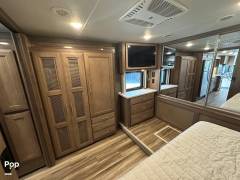 2022 Thor Motor Coach Palazzo 37.4, $ 174,900