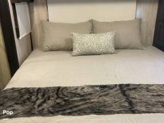 2018 Palomino Columbus 389FL, $ 49,000