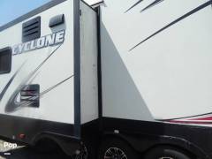 2015 Heartland Cyclone 3800, $ 36,500