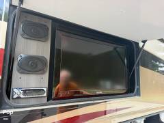 2011 Itasca Meridian 40U, $ 75,500