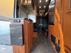 2016 Roadtrek Zion, $ 58,900