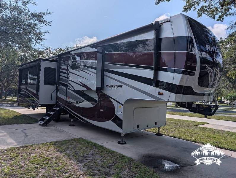 2022 Forest River Riverstone Legacy 39RKFB, $ 98,900