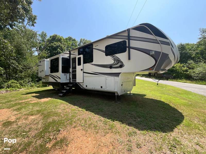 2022 Grand Design Solitude 390RK, $ 53,000