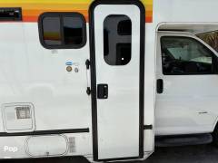 2024 Gulf Stream Conquest 6237LE, $ 52,000