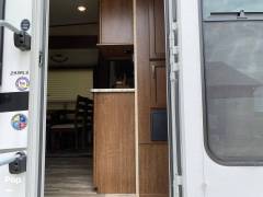 2018 Highland Ridge Light 291RLS, $ 24,900