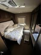 2021 Thor Motor Coach Magnitude SV34, $ 142,000