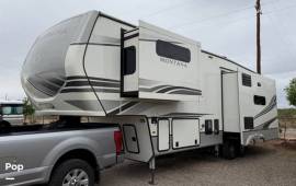 2023 Keystone Montana 3123RL, $ 58,000