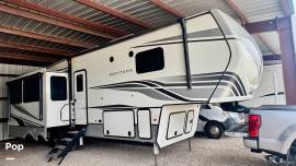 2023 Keystone Montana 3123RL, $ 58,000