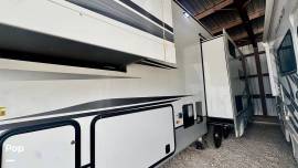 2023 Keystone Montana 3123RL, $ 58,000