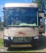 2015 Newmar Dutch Star 4018, $ 200,000