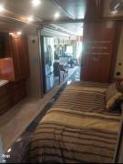 2015 Newmar Dutch Star 4018, $ 200,000