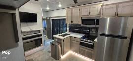 2024 Forest River Salem Villa 42QBQ-8, $ 39,999