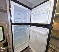 2025 Thor Motor Coach Four Winds 28A, $ 67,500