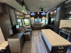 2021 DRV Mobile Suites 40KSSB4, $ 99,500