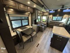 2021 DRV Mobile Suites 40KSSB4, $ 99,500