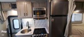 2025 Gulf Stream Conquest 6237LE, $ 62,000