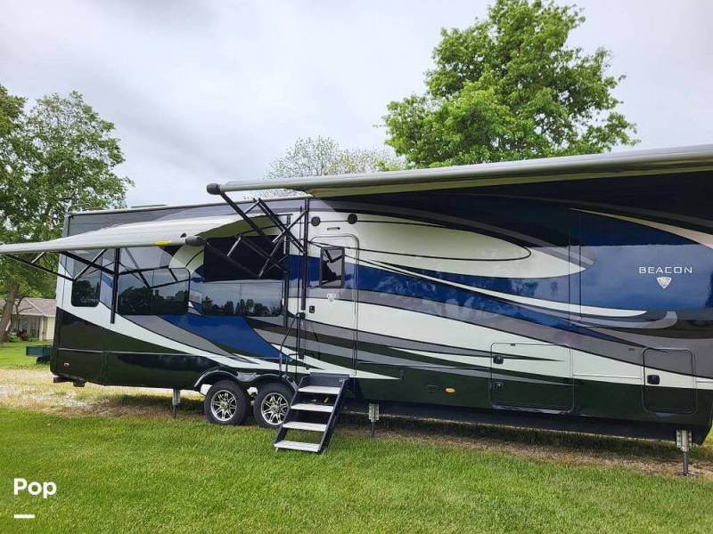2020 Vanleigh RV Beacon 39RLB, $ 64,500