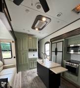 2019 Keystone Montana High Country 362RD, $ 44,450