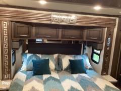2020 Newmar Super Star 4058, $ 275,000