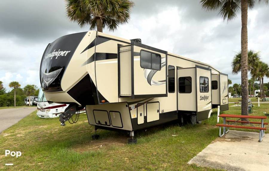 2018 Forest River Sandpiper 38FKOK, $ 54,000