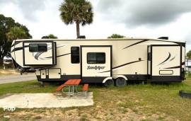2018 Forest River Sandpiper 38FKOK, $ 54,000