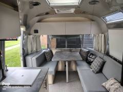 2024 Airstream Flying Cloud 25FB Queen, $ 82,250