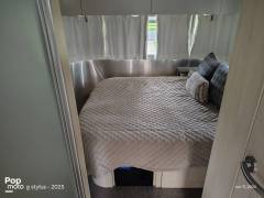 2024 Airstream Flying Cloud 25FB Queen, $ 82,250