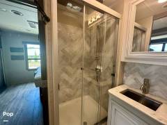 2023 Jayco Seneca 37L, $ 198,000
