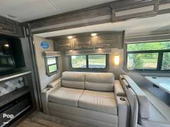 2023 Jayco Seneca 37L, $ 198,000