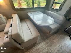 2023 Jayco Seneca 37L, $ 198,000