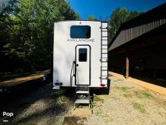 2023 Keystone Avalanche 390DS, $ 49,900