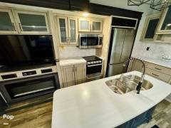 2023 Keystone Avalanche 390DS, $ 49,900