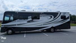 2009 Coachmen Freedom Vision 3540DS, $ 39,900