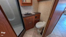 2009 Coachmen Freedom Vision 3540DS, $ 39,900