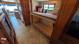 2009 Coachmen Freedom Vision 3540DS, $ 39,900