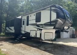 2020 Keystone Avalanche 313RS, $ 40,900