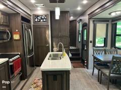 2020 Keystone Avalanche 313RS, $ 40,900