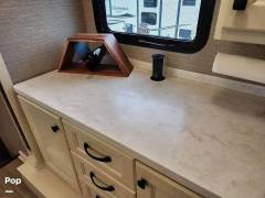2022 Vanleigh RV Beacon 42RKB, $ 75,000