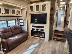 2022 Vanleigh RV Beacon 42RKB, $ 75,000