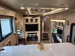 2022 Vanleigh RV Beacon 42RKB, $ 75,000