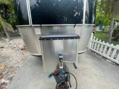 2020 Airstream Bambi 22FB, $ 40,900