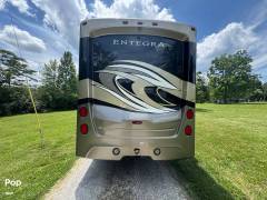 2020 Entegra Coach Emblem 36U, $ 110,000
