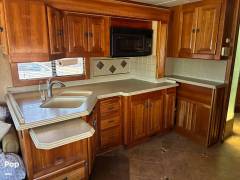 2005 Monaco Dynasty 42 Diamond IV, $ 69,900