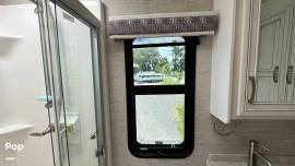 2022 Jayco Seneca 37K, $ 188,000