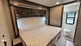 2022 Jayco Seneca 37K, $ 188,000