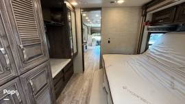 2022 Jayco Seneca 37K, $ 188,000