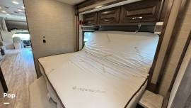 2022 Jayco Seneca 37K, $ 188,000