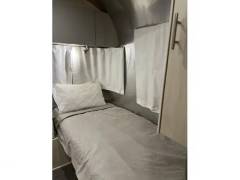 2022 Airstream Flying Cloud 25FB TWIN, $ 79,000