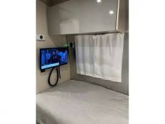 2022 Airstream Flying Cloud 25FB TWIN, $ 79,000